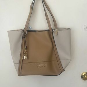 Guess Shoulder Bag